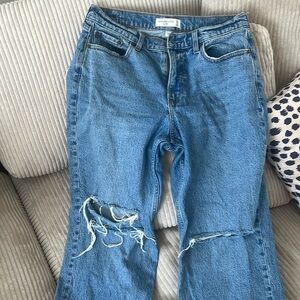 Abercrombie and Fitch denim low rise baggy - curve love, 28 short